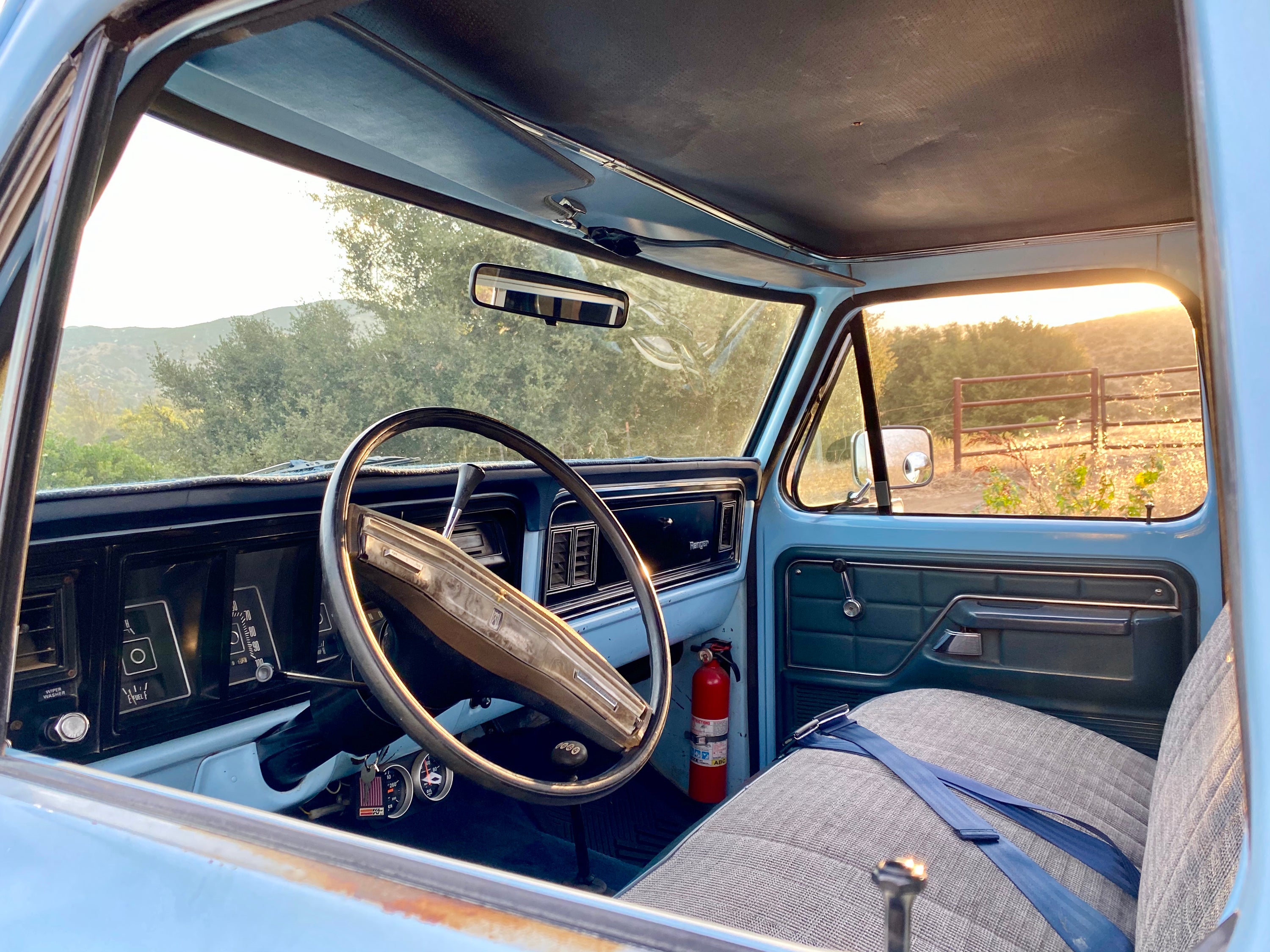 1975 Ford F-250 Highboy Wind Blue FINE ART PRINT