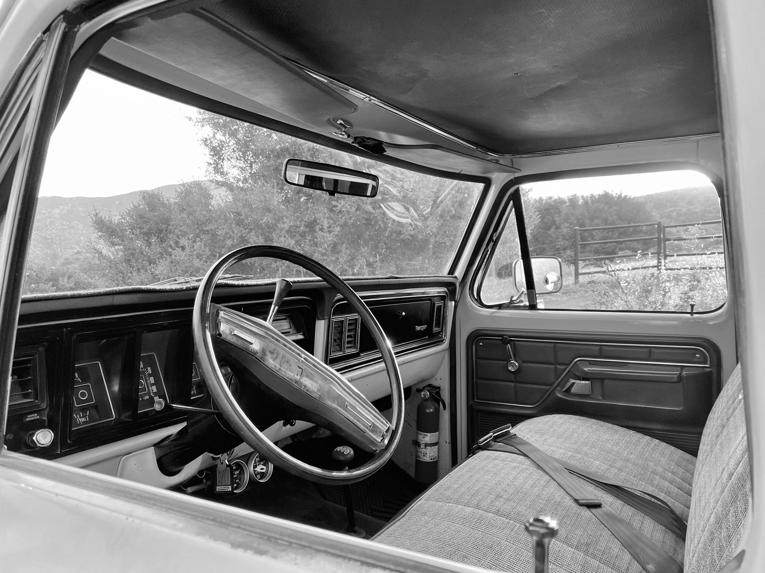 1975 Ford F-250 Highboy Wind Blue FINE ART PRINT