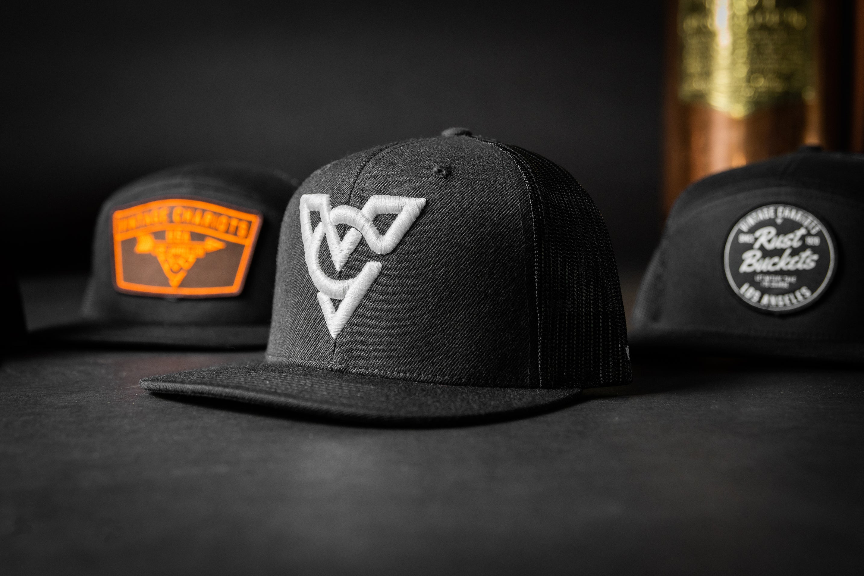 THE ARROW (Black/Black 7-Panel)