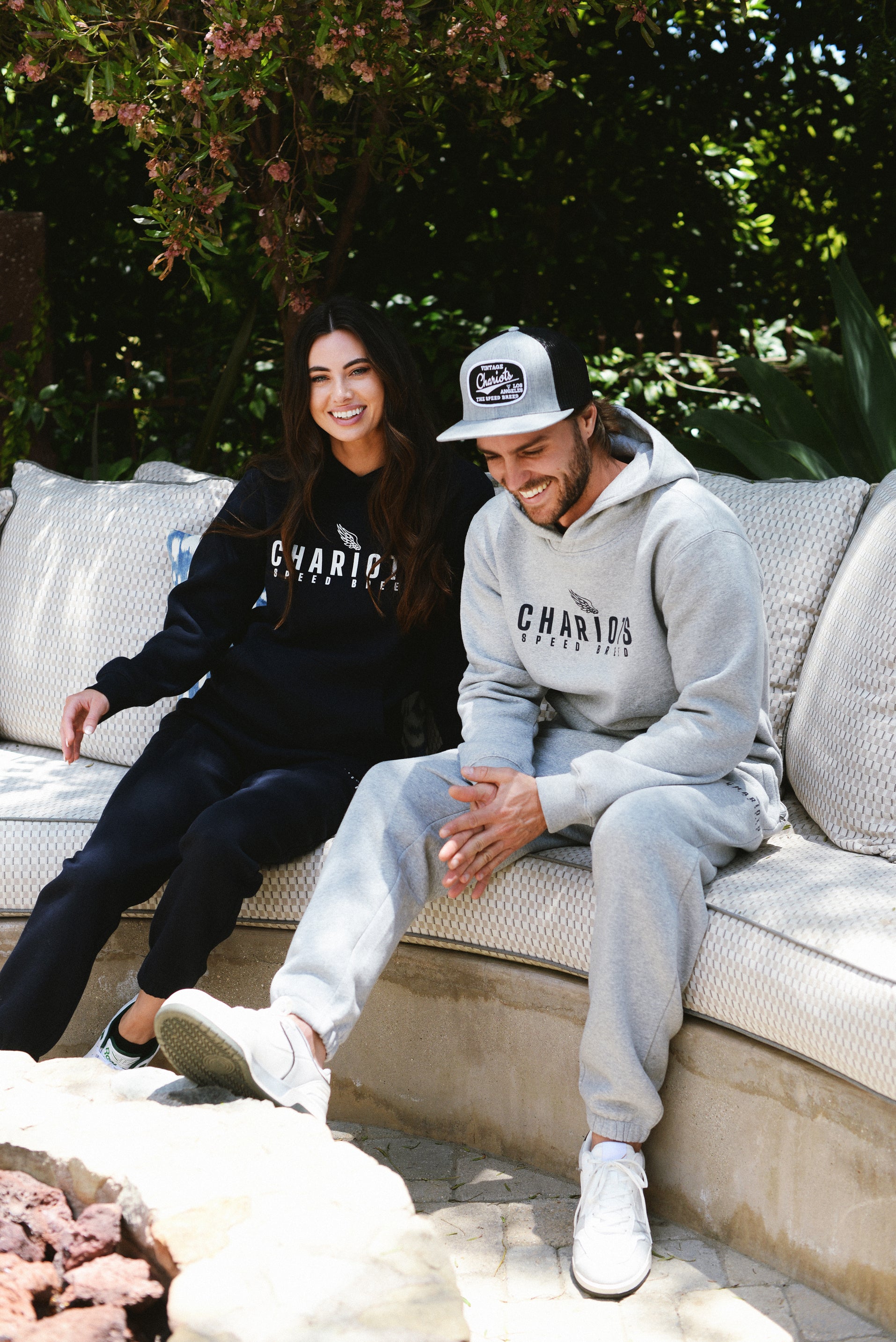 WINGS ULTIMAE PREMIUM PULLOVER HOODIE (Heather Grey)