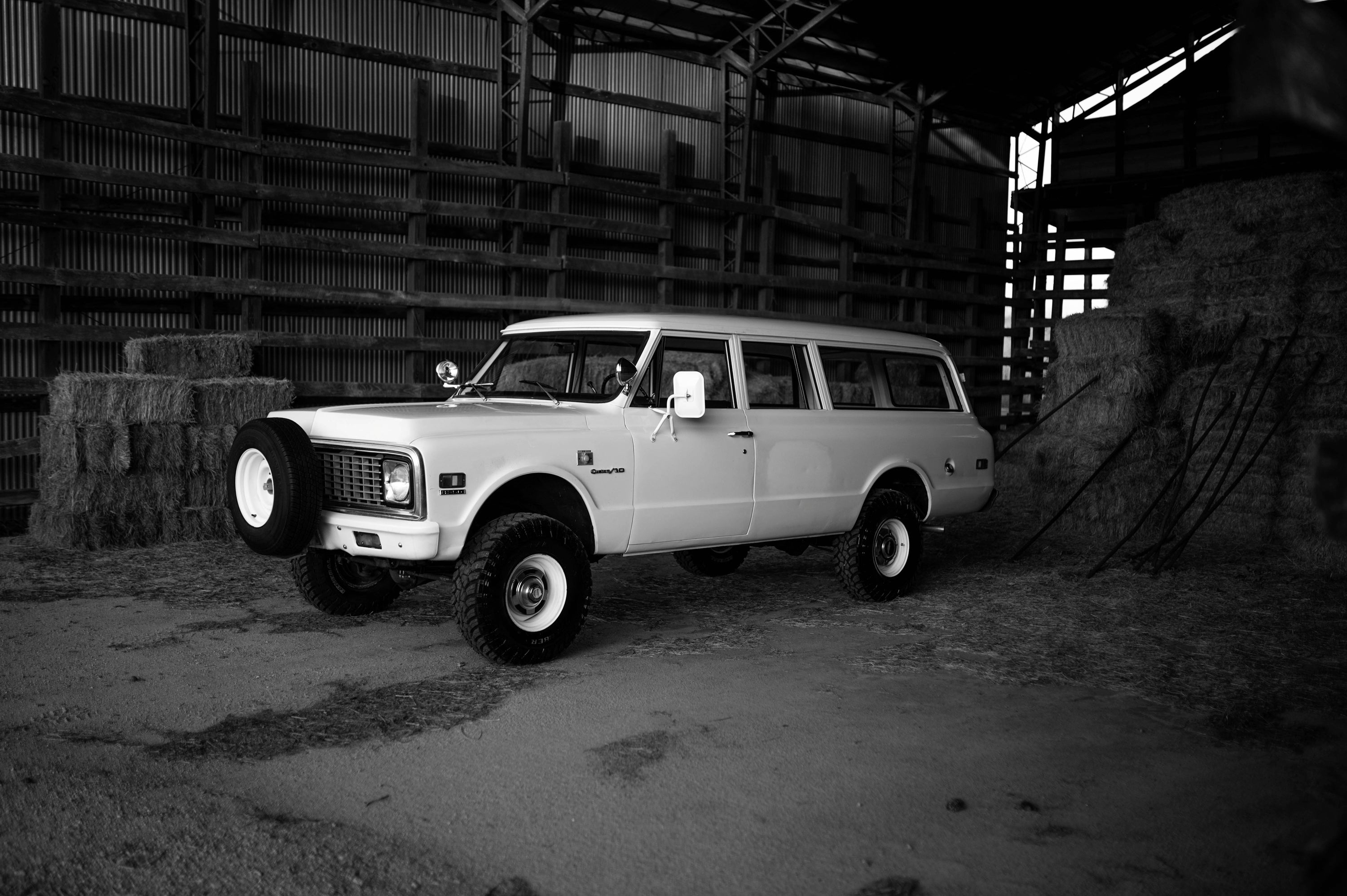 1972 Chevrolet K10 Suburban FINE ART PRINT