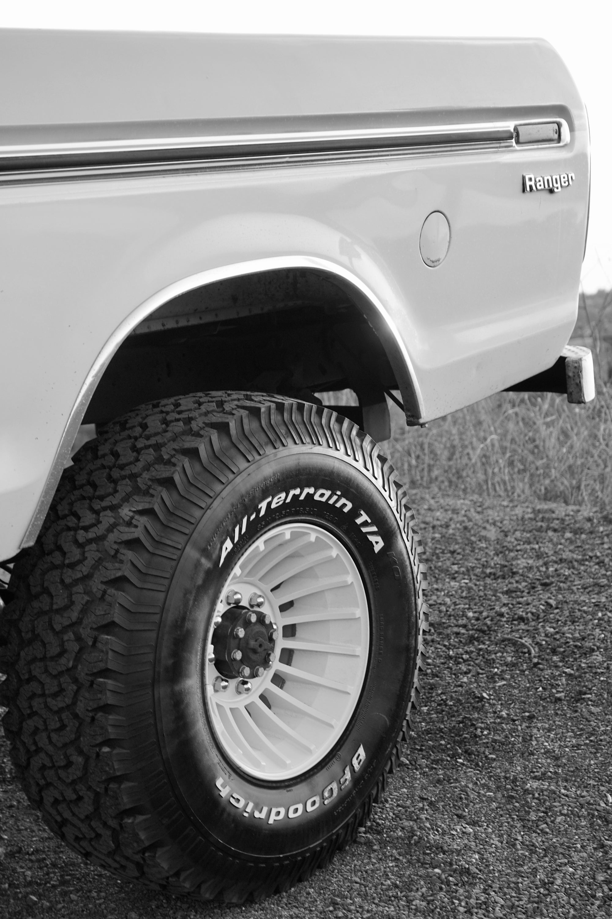 1975 Ford F-250 Highboy Wind Blue FINE ART PRINT